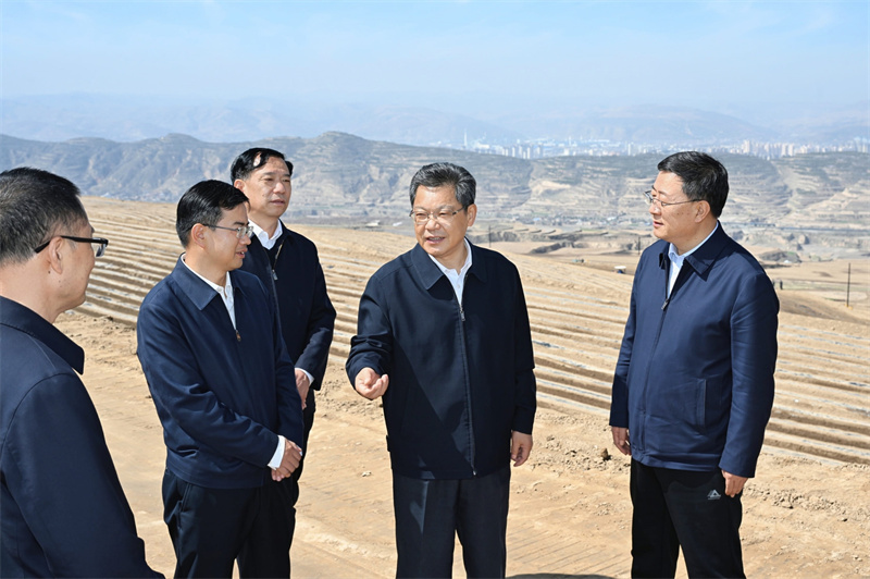 AFAC3EEABB119E4788E7CE3AECF_D930BFA7_2D003