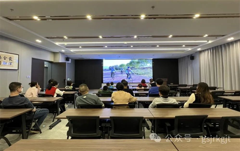 963D8EA1AA2CE2343D233DCF190_B956DA25_52662