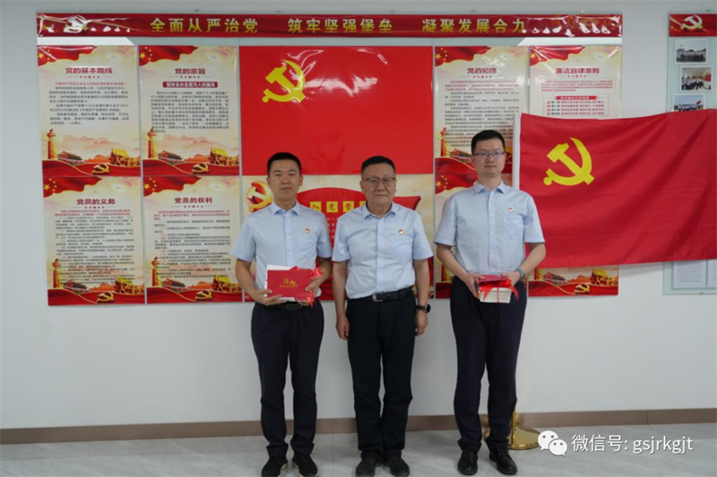 4FE06E6ABBC88E0CFFB7A5469EA_8AB8281F_56D2E