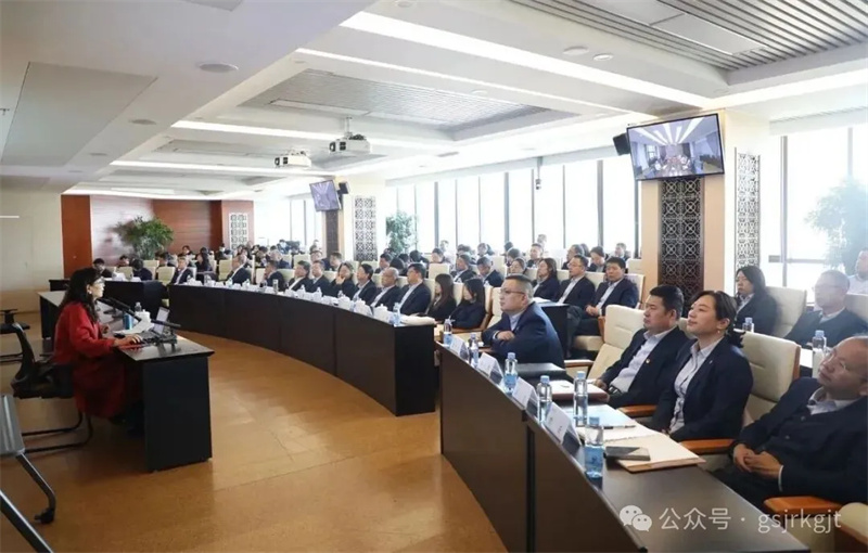 1CE95A634FD453EB2D28ED8AF1C_AD81C81E_26E33