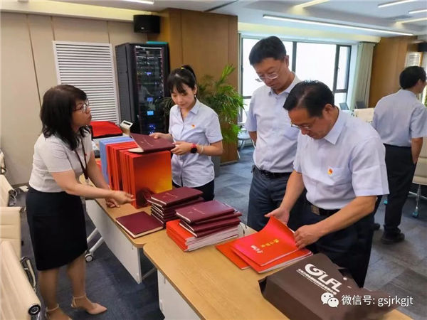 CFFEDE9E916C166796A11659AC7_0A52DADF_F479