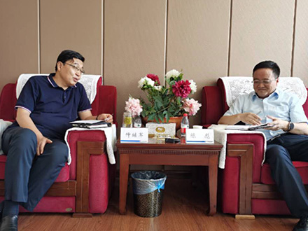 金控酒泉担保与多家金融机构进行工作互换