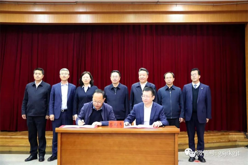 827354760F5F7DBF8A938F962F8_734D115C_5CDBF