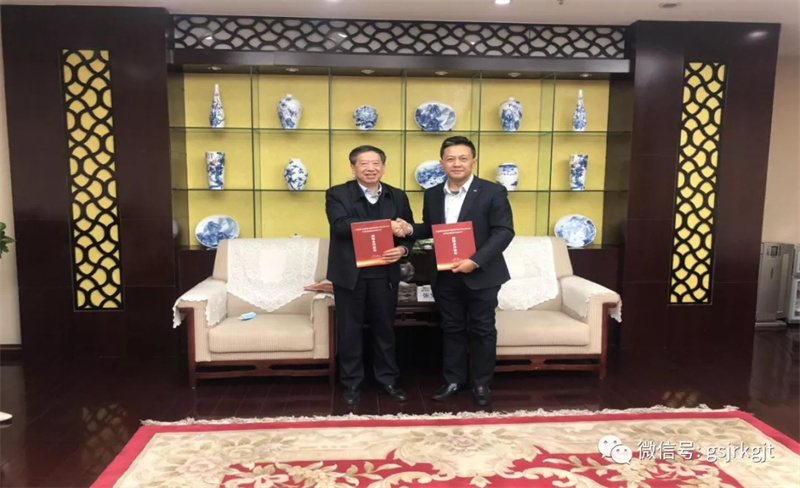 58E81A119C3737DFAB46C4D5313_FFE0113F_273A6